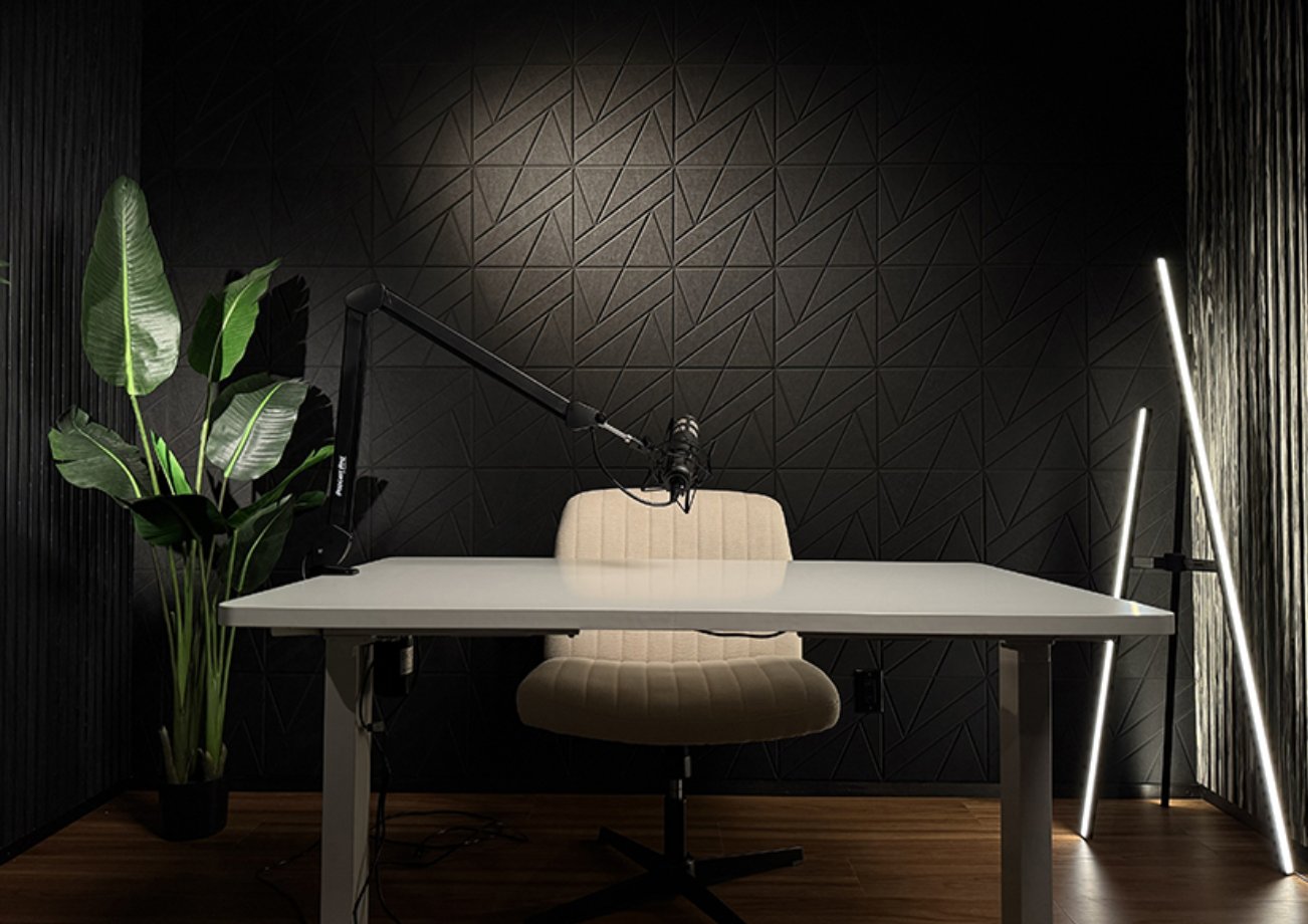 Onyx studio room